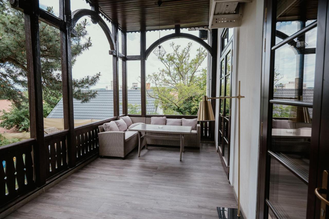 Boutique Hotel Annuska Balatonfured Bagian luar foto