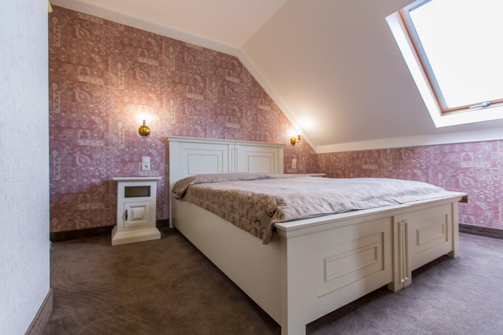 Boutique Hotel Annuska Balatonfured Bagian luar foto