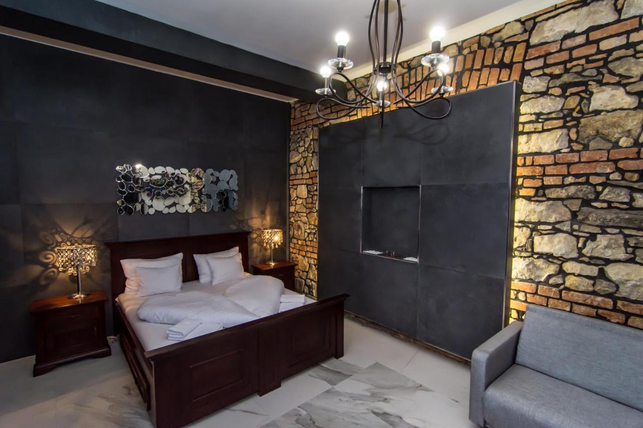 Boutique Hotel Annuska Balatonfured Bagian luar foto