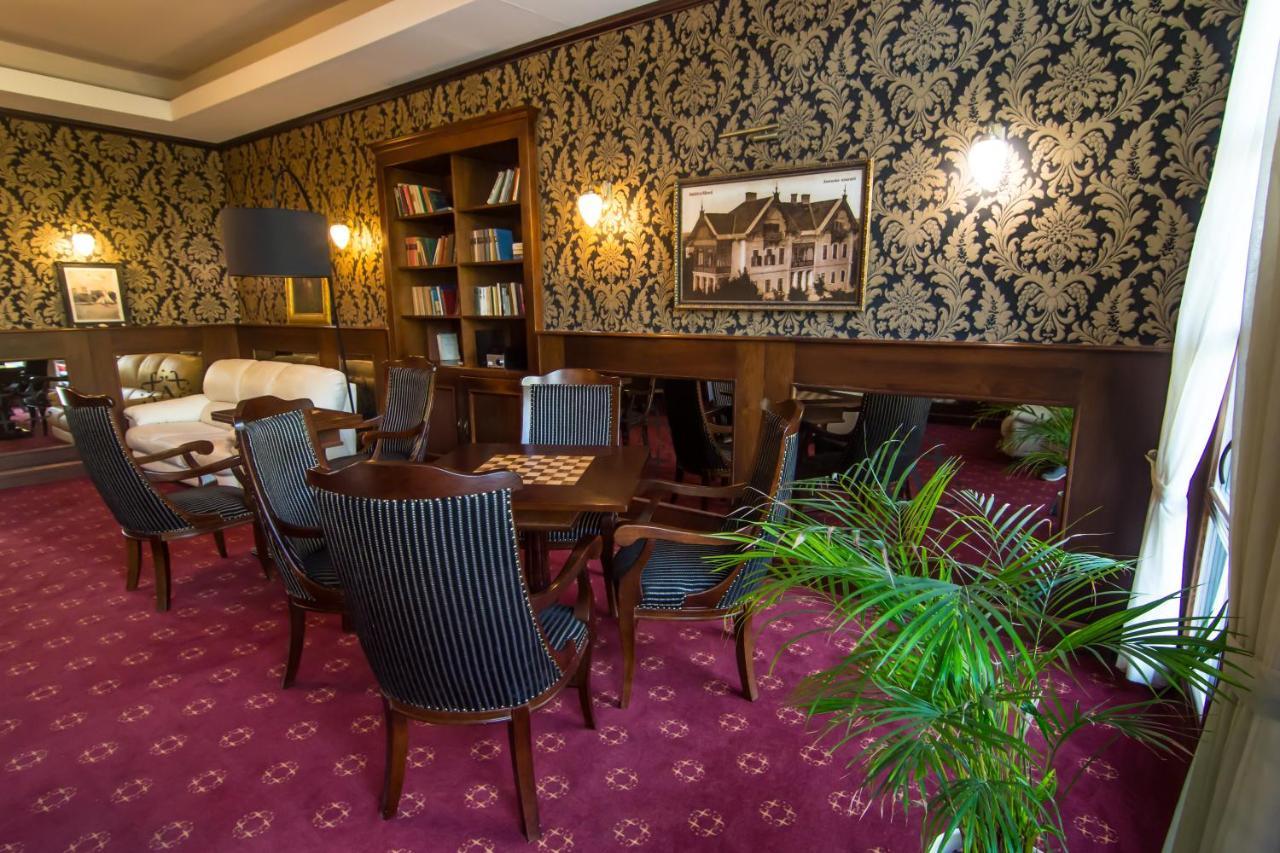 Boutique Hotel Annuska Balatonfured Bagian luar foto